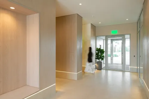 Холл первого этажа